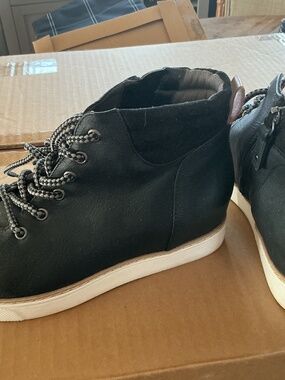 Dr. Scholls boots